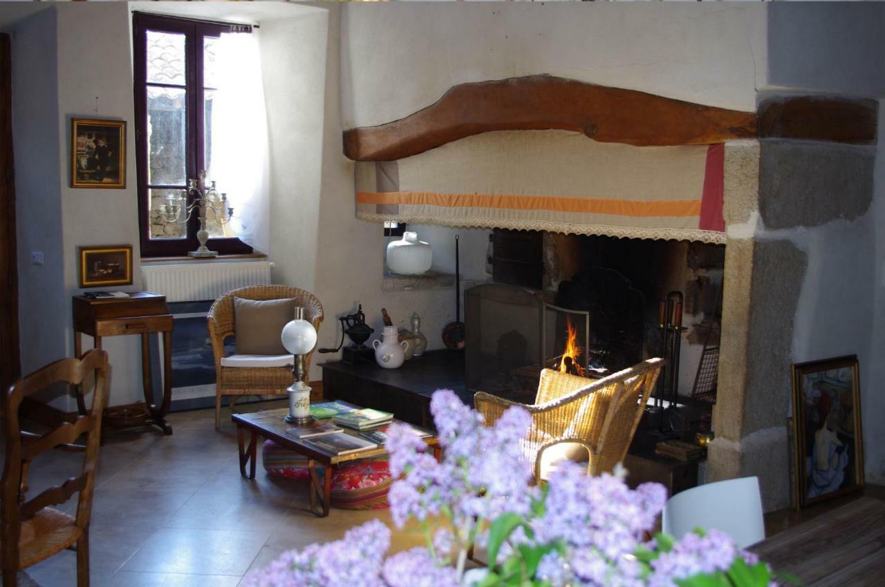 Hôtel La Haute Maurelle à Joannas Extérieur photo
