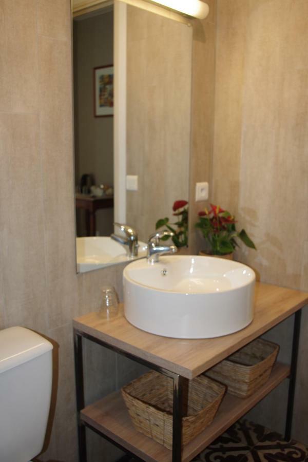 Hôtel La Haute Maurelle à Joannas Extérieur photo